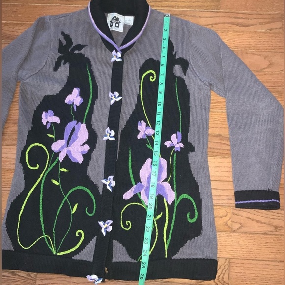 Storybrook Knits Iris Floral Cardigan Sweater Size Small Gray, Black, & Purple - Picture 6 of 8